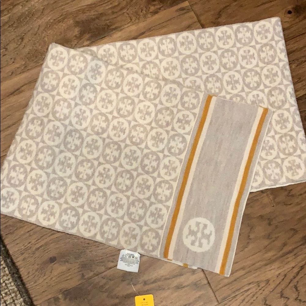 Tory Burch Scarf